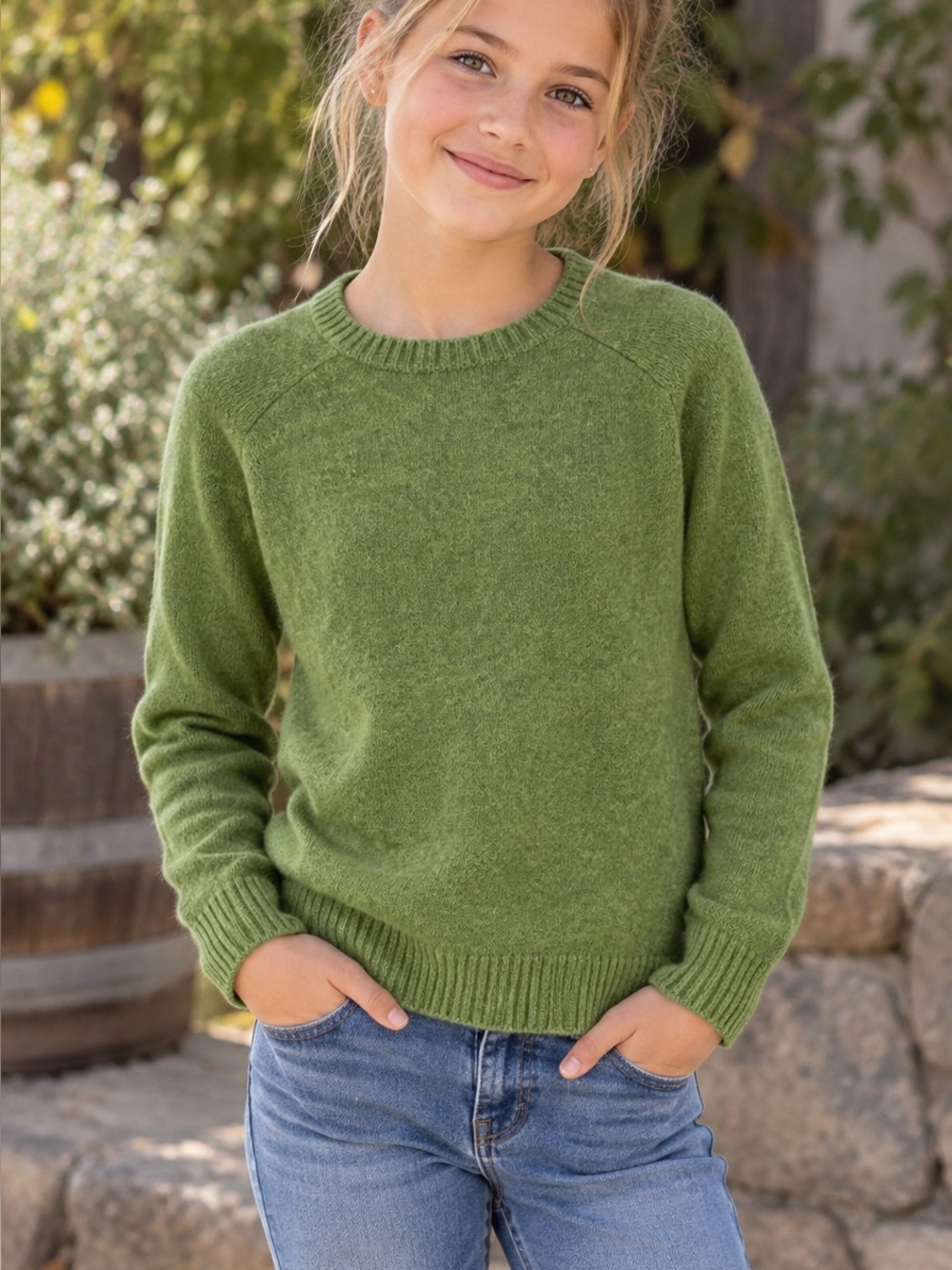 J.Crew Crewcuts Girls Size 14 100% Lambswool Green Crewneck Sweater